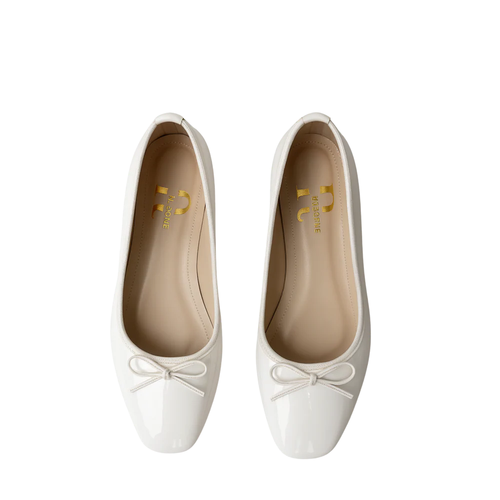 Serena Kadın Büyük Numara (40-41-42-43) Model Fiyonklu Rugan Babet Beyaz