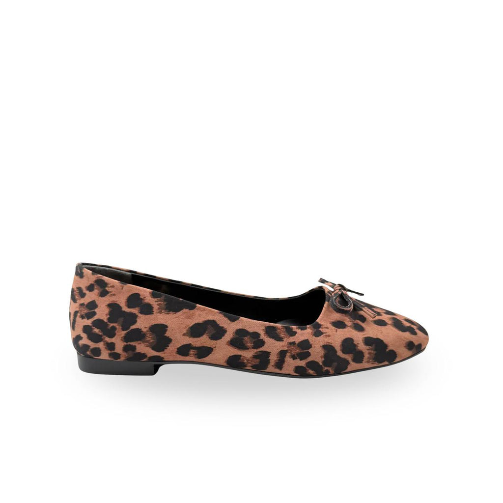 Serena Kadın Büyük Numara (40-41-42-43) Model Fiyonklu Leopar Desenli Babet Siyah