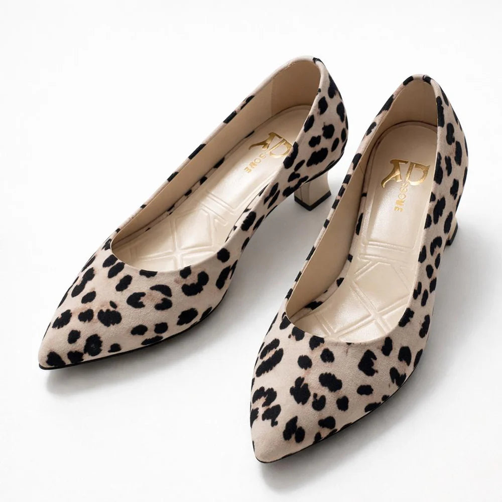 Diva Kadın Büyük Numara (41-42-43) Krem Leopar Desenli Deri 3 cm Şampanya Mini Topuklu Stiletto